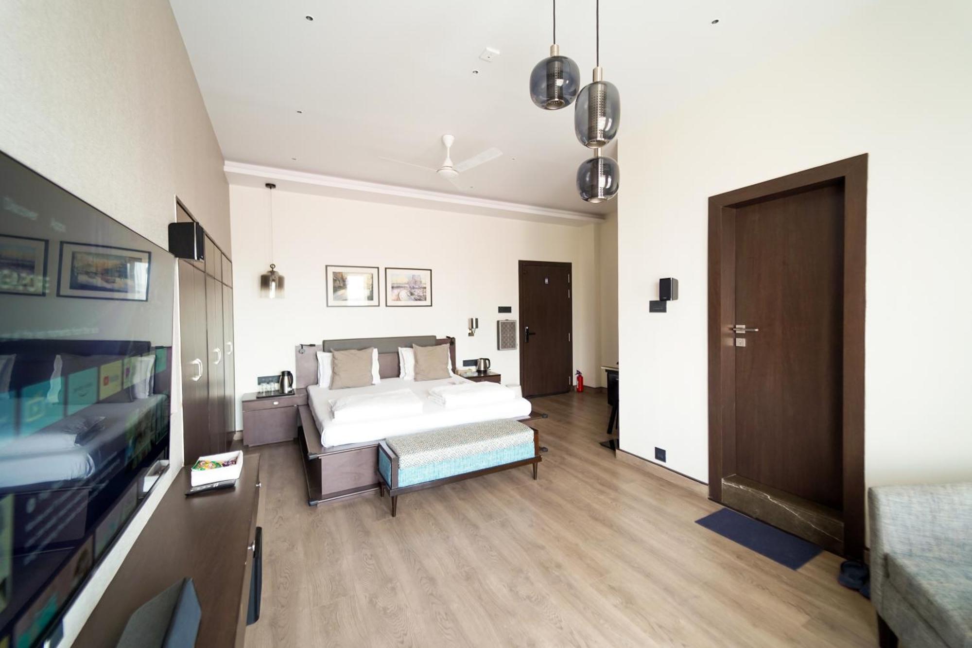 Central Bed & Breakfast Калькутта Экстерьер фото